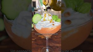 Gaspacho de tomates avec chantilly de burrata