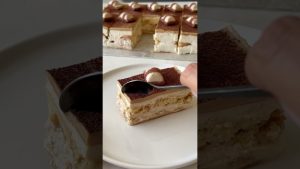 Gâteau sans cuisson au Kinder Bueno : recette facile !