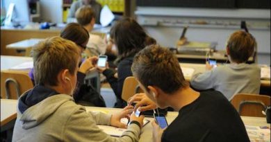 Genève: près de 1600 portables confisqués en trois mois d'interdiction