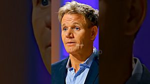 Gordon Ramsay Détruit le Plat d'un Concurrent