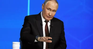 Guerre en Ukraine : la Russie évoque de « lents progrès » dans les négociations avec les Américains