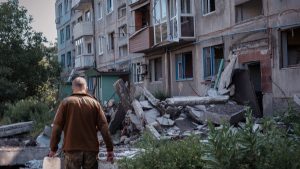 Guerre en Ukraine : la Russie revendique la prise des villes de Pokrovsk et Vovtchansk