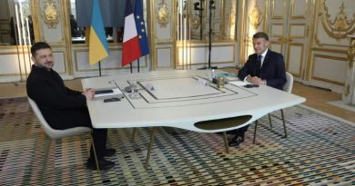 Guerre en Ukraine: l'émissaire américain en route pour rencontrer Poutine