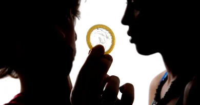 Hélène Roger de Sidaction : un homme sur dix comprend le retrait non consenti du préservatif