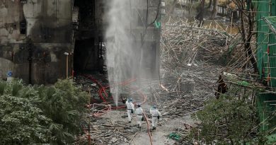 Incendie géant à Hongkong : au moins 151 morts, 13 arrestations et des voix discordantes étouffées