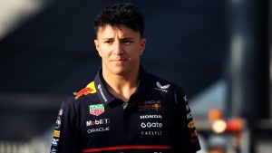 F1 : Isack Hadjar critique le coût exorbitant de l'apprentissage en sport automobile