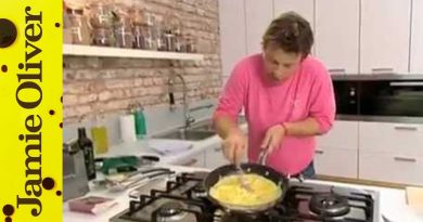 Jamie Oliver : Réussir l'omelette parfaite