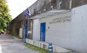 « Je ne pensais pas pouvoir donner un coup comme ça » : un an de prison dont six mois avec sursis pour la détenue qui a agressé un surveillant