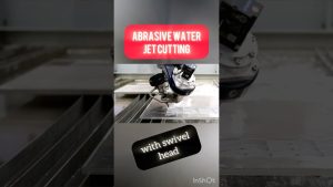 Jet d'eau abrasif à tête pivotante : découvrez son fonctionnement