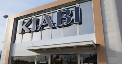 Kiabi présente un nouveau modèle de jean qui affine la silhouette et séduit déjà