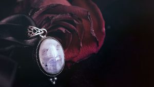 L'Amulette, de Michael McDowell - ICI