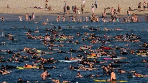 L'Australie se recueille une semaine après l'attentat sur une plage de Sydney