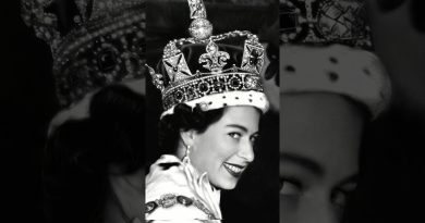 La Première Couronnement Royal Télévisé : Une Révélation ! 👑📺