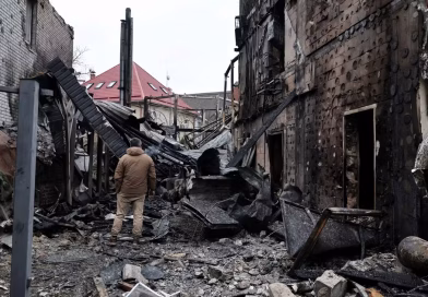 La Russie bombarde Kiev alors que Trump et Zelensky doivent se rencontrer