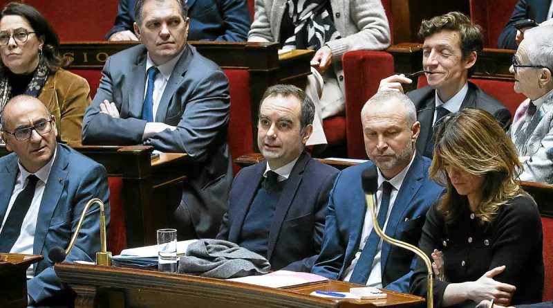 La loi spéciale pour pallier l’absence de budget adoptée par le Parlement
