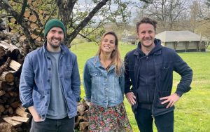 La marque d’hôtellerie nantaise Bon Air Club lève 7 millions d’euros pour lancer son premier site en Sarthe