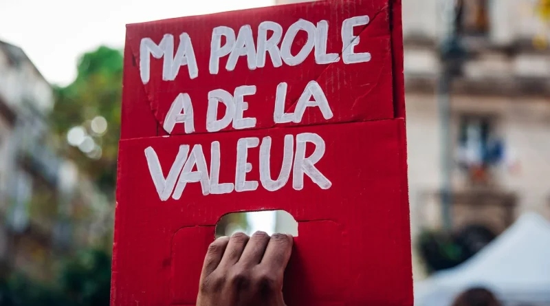 François Bayrou hospitalisé à Pau après une grippe « très sévère »