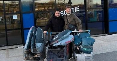 "L'action n'était pas calculée" : l'athlète Jimmy Gressier distribue des vêtements chauds à des sans-abri