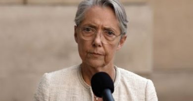 « L'ancien Premier ministre bloqué dans son vote sur les retraites »