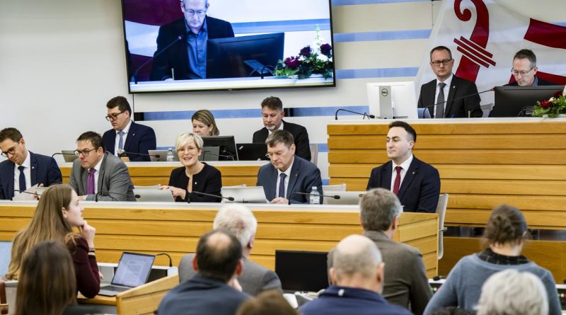 Le Jura étudie le projet d'une assurance maladie publique | RTS