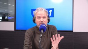 «Le Mal joli» d'Emma Becker et la réédition de Johnny Hallyday