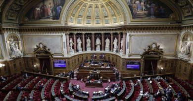 Le Parlement adopte une loi spéciale pour financer provisoirement l’État