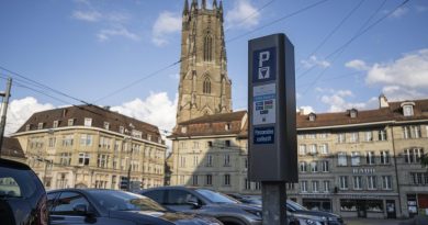 Le nouveau règlement de stationnement entre en vigueur à Fribourg avec une première heure gratuite | RTS