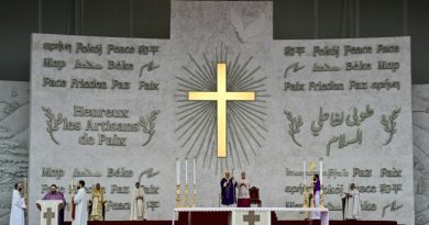 Le pape Léon XIV appelle à la fin des attaques contre le Liban au terme de son premier voyage à l'étranger