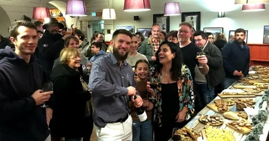 Les nouveaux boulangers de Saint-Rome-de-Tarn régalent leurs premiers clients