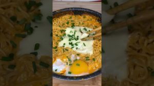 🍜 Les ramens au fromage : le hack TikTok incontournable !
