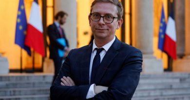 Les théories du complot : Gérald Bronner explique leur attrait face à notre frustration