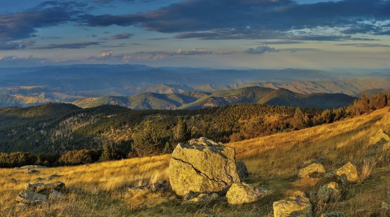 L’histoire du Grand Sud, de Bordeaux aux Pyrénées en passant par Nîmes, les Cévennes et Montpellier, expliquée dans un beau livre