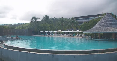 Fermeture d’un an du Te Moana Tahiti Resort à Punaauia : rénovations majeures et avenir des salariés en jeu L'hôtel Te Moana de Punaauia ferme ses portes pendant un an pour des rénovations, quelles perspectives d'avenir pour les employés ?