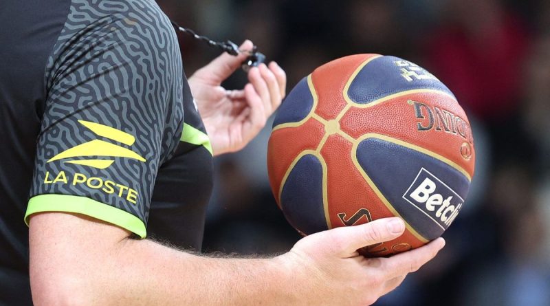 L'oeil de la règle : les arbitres sont le cœur du jeu - ICI