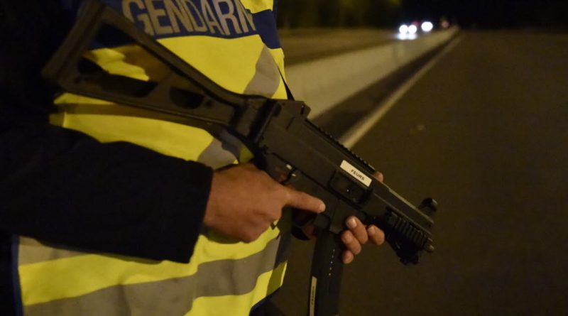 Loire. 9 kg de résine de cannabis saisis au péage de Balbigny : deux suspects en détention provisoire