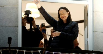 L'opposante vénézuélienne Machado réapparaît à Oslo après presque un an de clandestinité