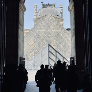 Louvre fermé : les salariés en grève