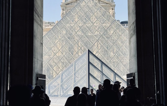 Louvre fermé : les salariés en grève