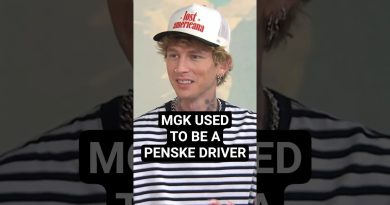 MGK : De chariots chez Dave à conducteur Penske et Chipotle