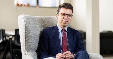 Décès de Nuno Loureiro, professeur et directeur du Plasma Science and Fusion Center au MIT, à 47 ans.