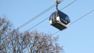 « Méfiez-vous des fake news » : non, le téléphérique de Créteil n’est pas tombé en panne pendant deux heures