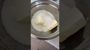 Mélangez beurre et sucre en 1 étape facile ! 🧁🎃