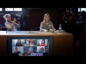 #Metoo : des ex-mannequins témoignent au Sénat contre la mode