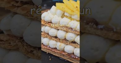 Mille-feuille à l’ananas : un dessert exotique irrésistible ! Mille-feuille exotique à la crème diplomate