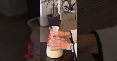 Le Moelleux au Chocolat et sa Crème Anglaise : Un Délice Inratable ! Moelleux au chocolat avec crème anglaise facile à réussir