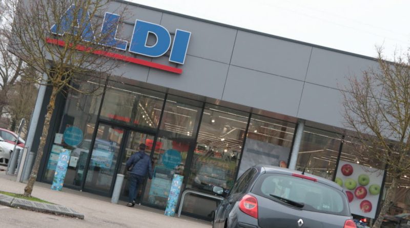 Montceau-les-Mines. Braquage à Aldi : il prend la fuite après avoir frappé une employée