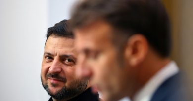 Négociations sur l'Ukraine: Zelensky reçu par Macron, Trump fait part de son optimisme