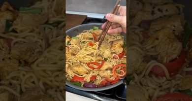 Nouilles au Poulet : la recette idéale pour les petites faims !