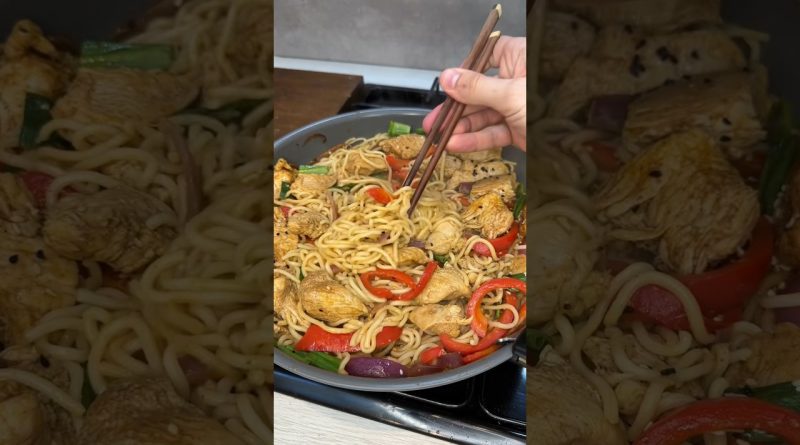 Nouilles au Poulet : la recette idéale pour les petites faims !