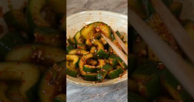 Oi Muchim : Salade coréenne de concombre rafraîchissante